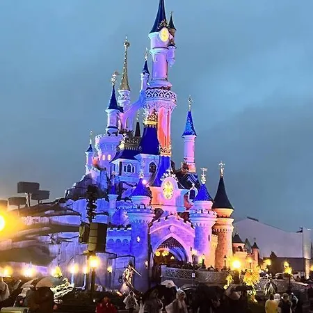 Chic Between Paris & Disneyland Noisy-le-Grand